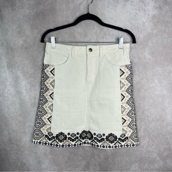 Pilcro x Anthropologie Denim Embroidered Skirt In White Women's Size 2 - Picture 1 of 6